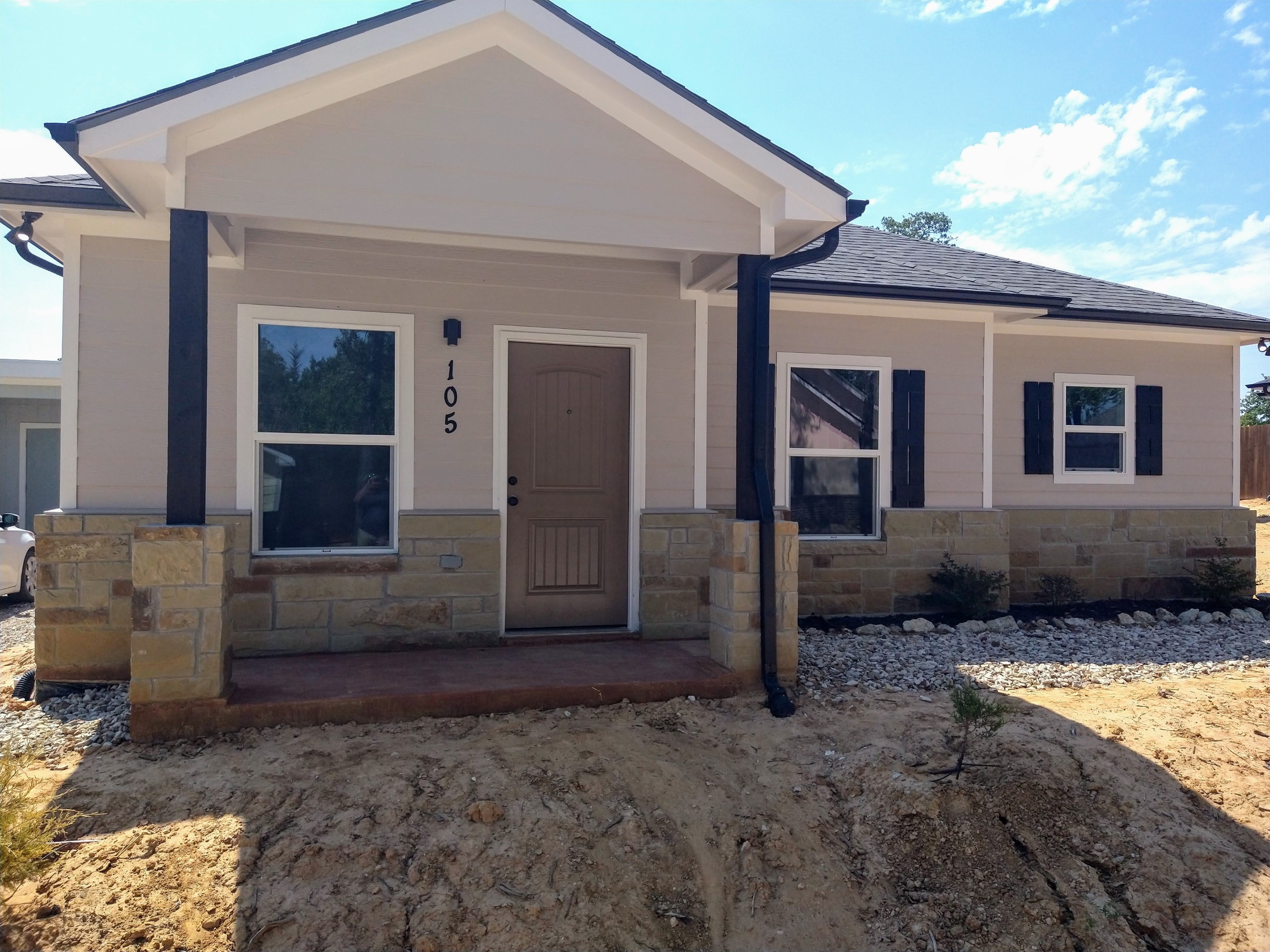 1000 Wooded Hollow Ct - 108